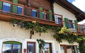 Cafe Cher-Mignon Et Chambres D'Hotes